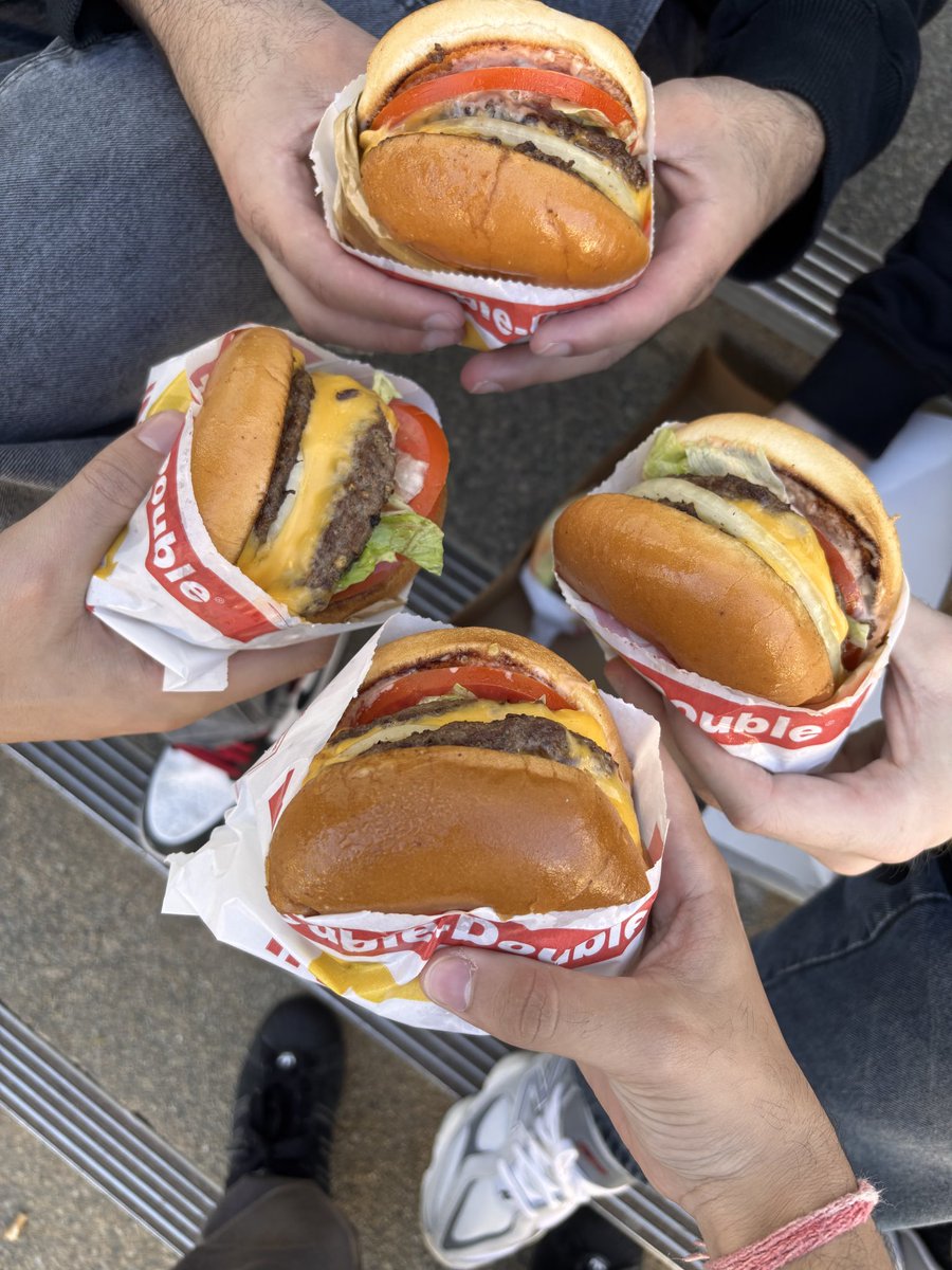 jay ☯︎ tweet media