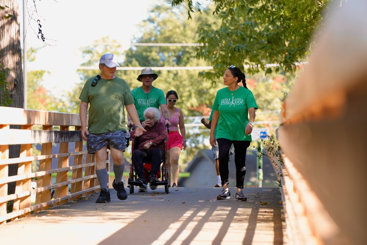 DCHHS's tweet image. It was a fantastic day for our #WalkWithADoc event this past Saturday! 🚶‍♀️🚶‍♂️ Huge thanks to Dr. Lozano for leading the walk and sharing valuable health insights. ❤️

💨Fresh air, exercise, and great conversation—a perfect way to boost your well-being. See you at the next one! 💪