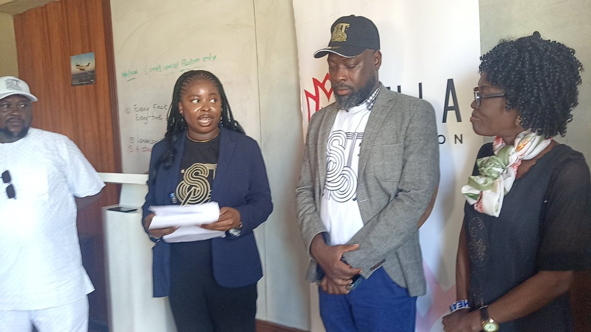 genotypeF's tweet photo. Mrs Ozioma and Dr Oyedeji presenting drugs to Genotype Foundation in Celebrating  Mr Seyi Tinubu 40th Birthday God bless your new Age https://t.co/EsszfXImtZ