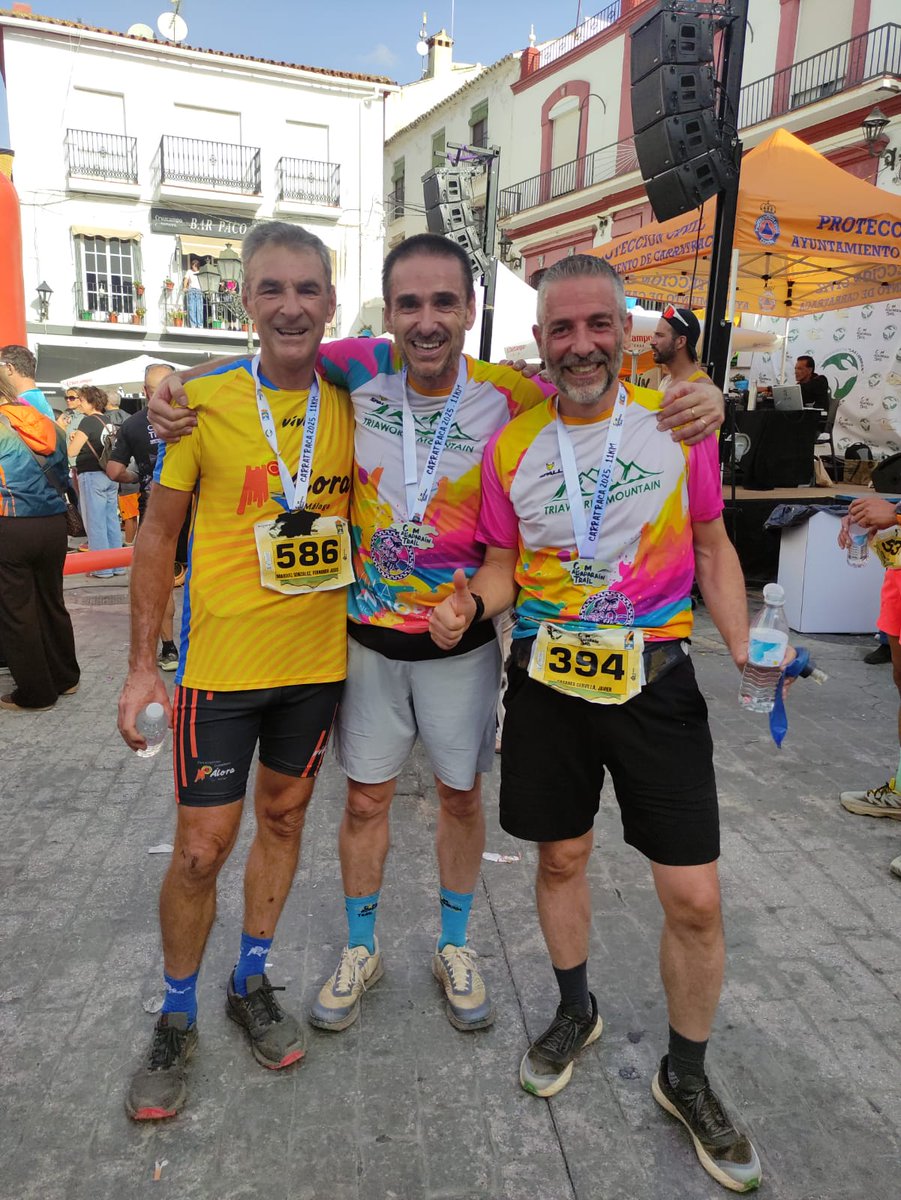 Ayer participé en el trail Alcaparaín de Carratraca de 11 km. Precioso, muy bien organizado, con un pueblo volcado en el evento y un recorrido muy rápido y hermoso. Un día precioso, con buenas sensaciones y a punto del podium si no hubiese sido por culpa de un error al final.