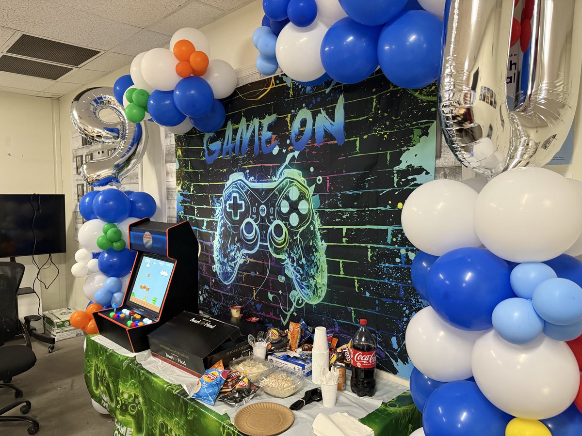 Dylan Ficken tweet media