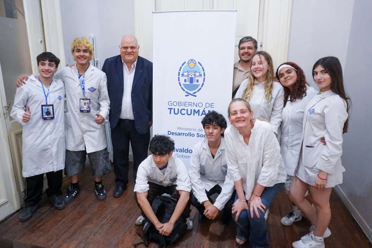 Masso recibió a alumnos secundarios de la escuela Normal

Lee la nota completa en 👉: acortar.link/e8zmzZ