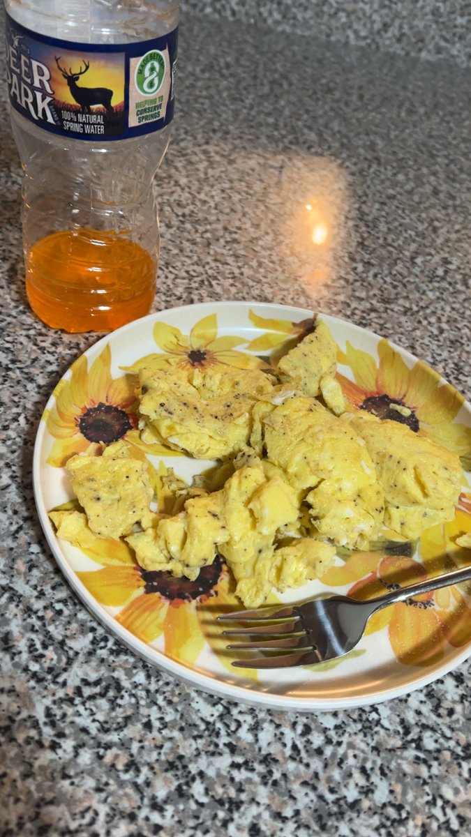 made eggs (i like pepper)