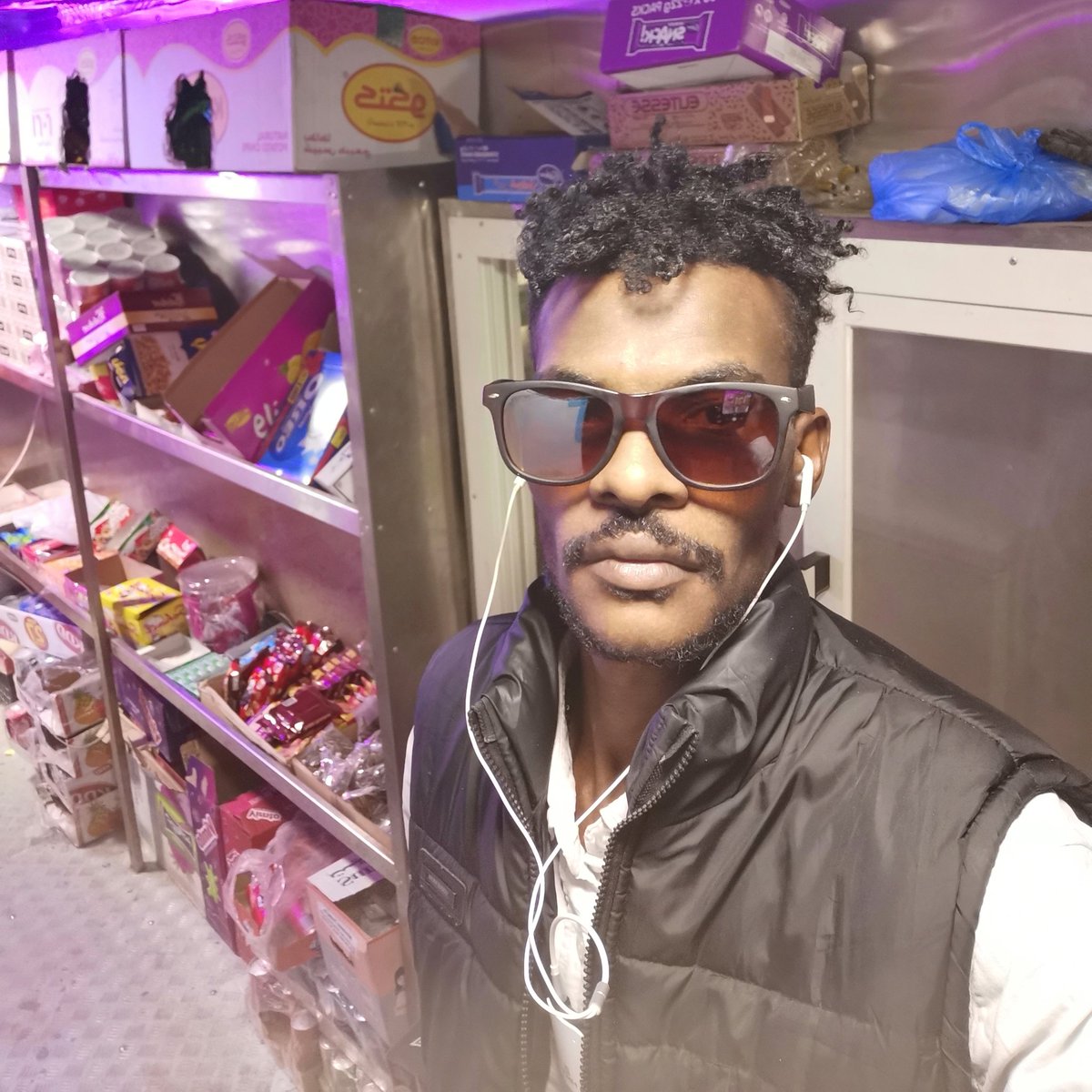 خلقت لنفسك اولآ وليس للعابرين يجب عليك أن تتلذذ بنعمة الاكتفاء بذاتك!!!