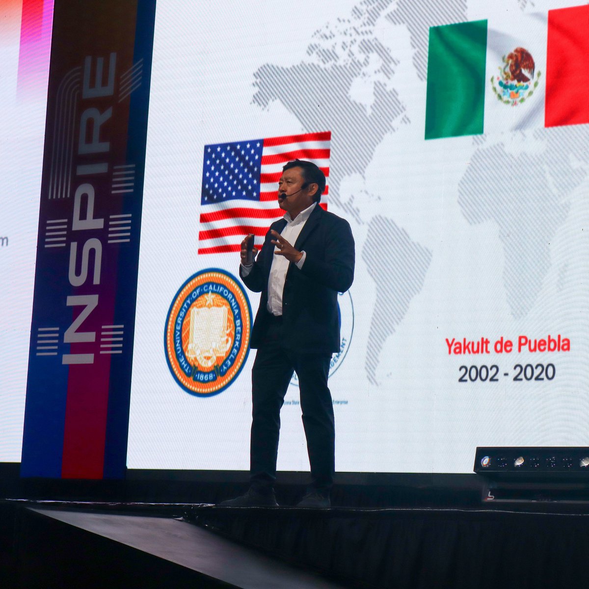 arhitac's tweet photo. 🌍 ALEJANDRO KASUGA — El #bienestar del colaborador como impulsor de los valores en las organizaciones.

Nos inspiró a liderar con disciplina, pasión y propósito.

Gracias por recordarnos que el liderazgo verdadero se construye con constancia y valores. 

#InspireHR2025 #ARHITAC https://t.co/VAdlpOHfgV