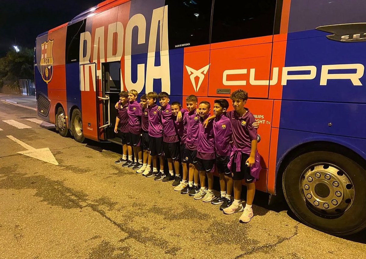 La U12, cuarto lugar en el Reyes Cup en Sevilla🏆🔵🔴

🏟️Fase de Grupos

U12 3-1 CD D. Fleming
⚽️Goles Biel R (2) y Hugo

U12 8-1 Wakatake
⚽️Goles Hugo (4), Biel C, Unai, Max y Alessandro

U12 4-0 CD Utrera
⚽️Goles Biel C, Biel R, Hugo y Pedro