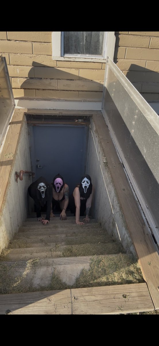 KandiieeQueen's tweet photo. What’s The Matter, Sidney, You Look Like You’ve Seen A Ghost? 🤪🥵 https://t.co/tVW8hQ1EsC