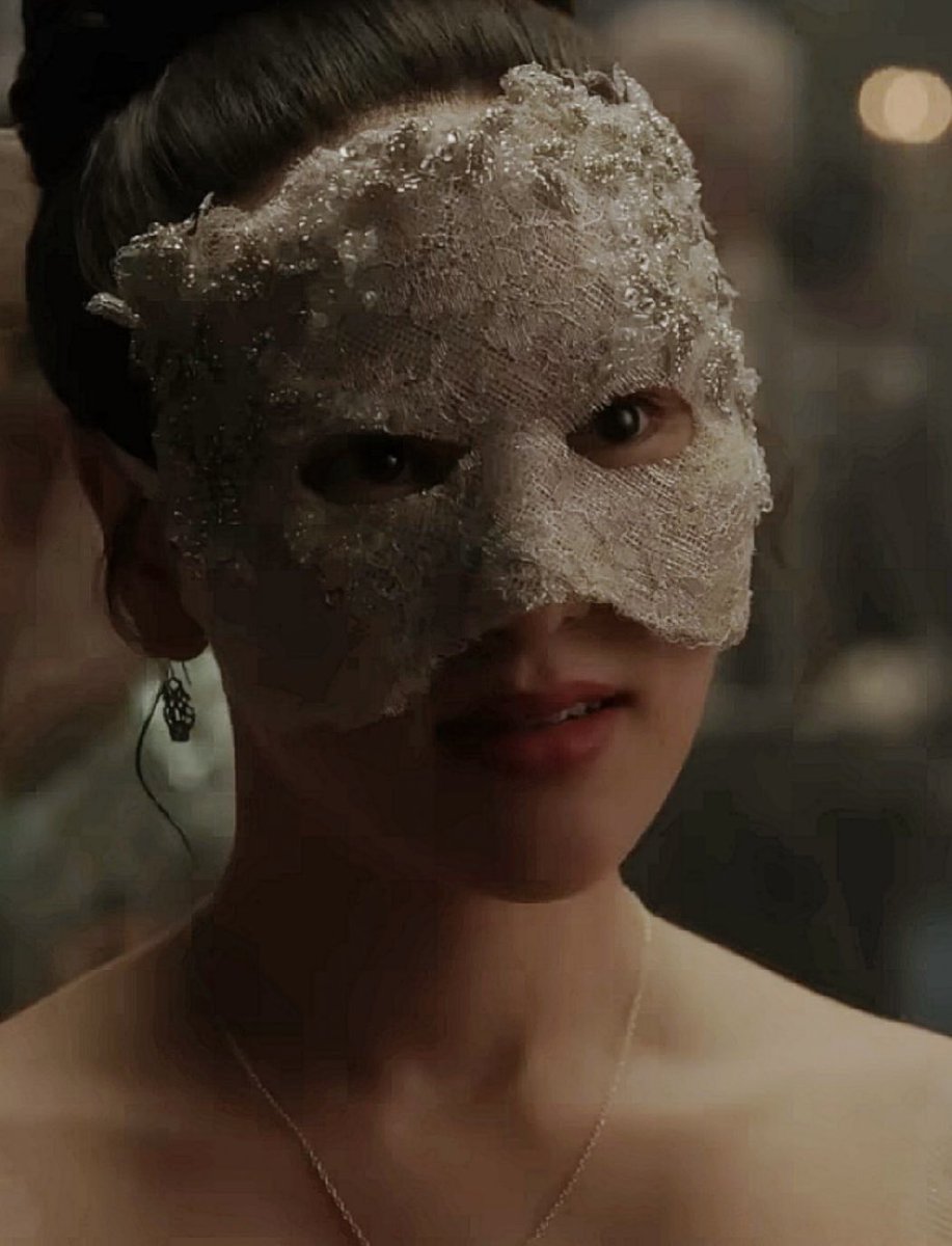 sophiebthinker's tweet image. the sweetest girl ᥫ᭡