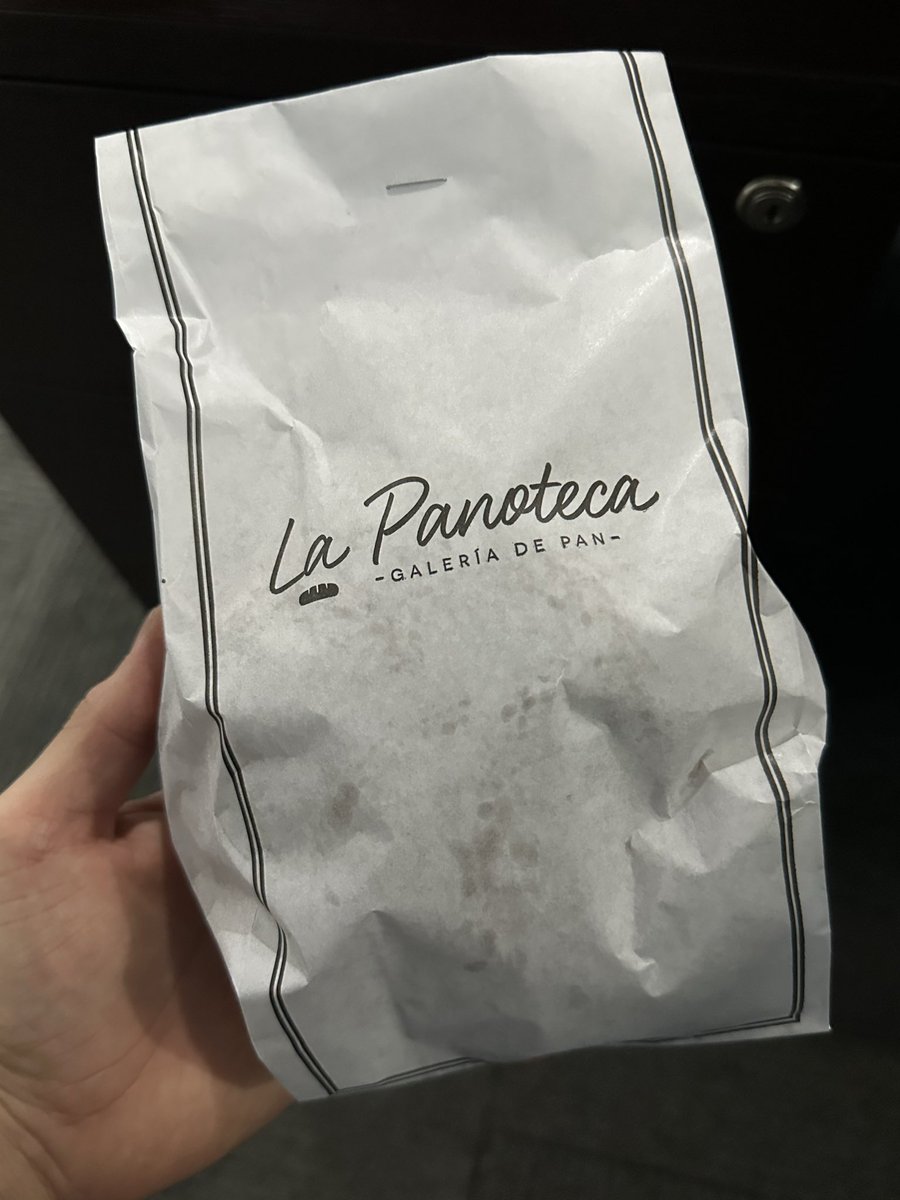 Me hicieron el día mandandome un panecito 🫶🏻