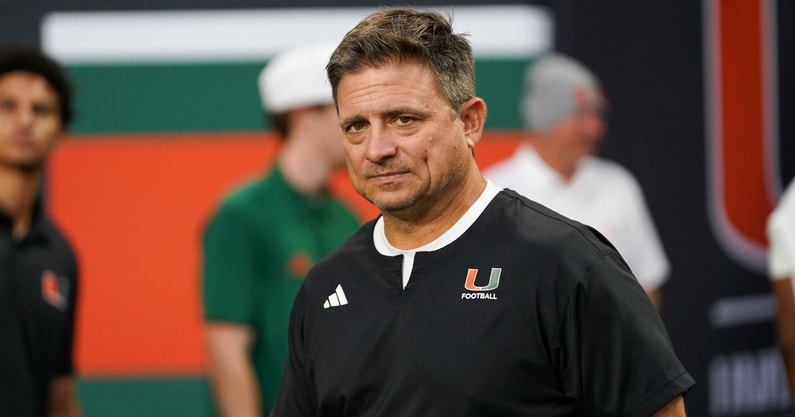 Miami Hurricanes OC Shannon Dawson: `Winning Matters More Than Stats’ as Offense Evolving To Win With Run Or Pass ... here's what he's saying this afternoon - on3.com/teams/miami-hu…