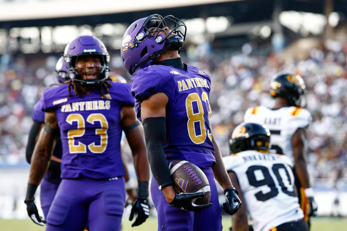 Devon Anderson (@devonanderson_1) on Twitter photo AGTG after a great talk on the phone with <a href="/JMcDadeDPP/">Joshua J McDade</a> I’m blessed to receive a D1 offer from <a href="/pvamufb_/">Prairie View A&M Football</a>
<a href="/mtsacfootball/">Mt. SAC Football</a> <a href="/HerreraRecruits/">Nicholas Herrera</a> <a href="/Ski_Axel/">Coach Ski Axel</a> AGTG after a great talk on the phone with <a href="/JMcDadeDPP/">Joshua J McDade</a> I’m blessed to receive a D1 offer from <a href="/pvamufb_/">Prairie View A&M Football</a>
<a href="/mtsacfootball/">Mt. SAC Football</a> <a href="/HerreraRecruits/">Nicholas Herrera</a> <a href="/Ski_Axel/">Coach Ski Axel</a>