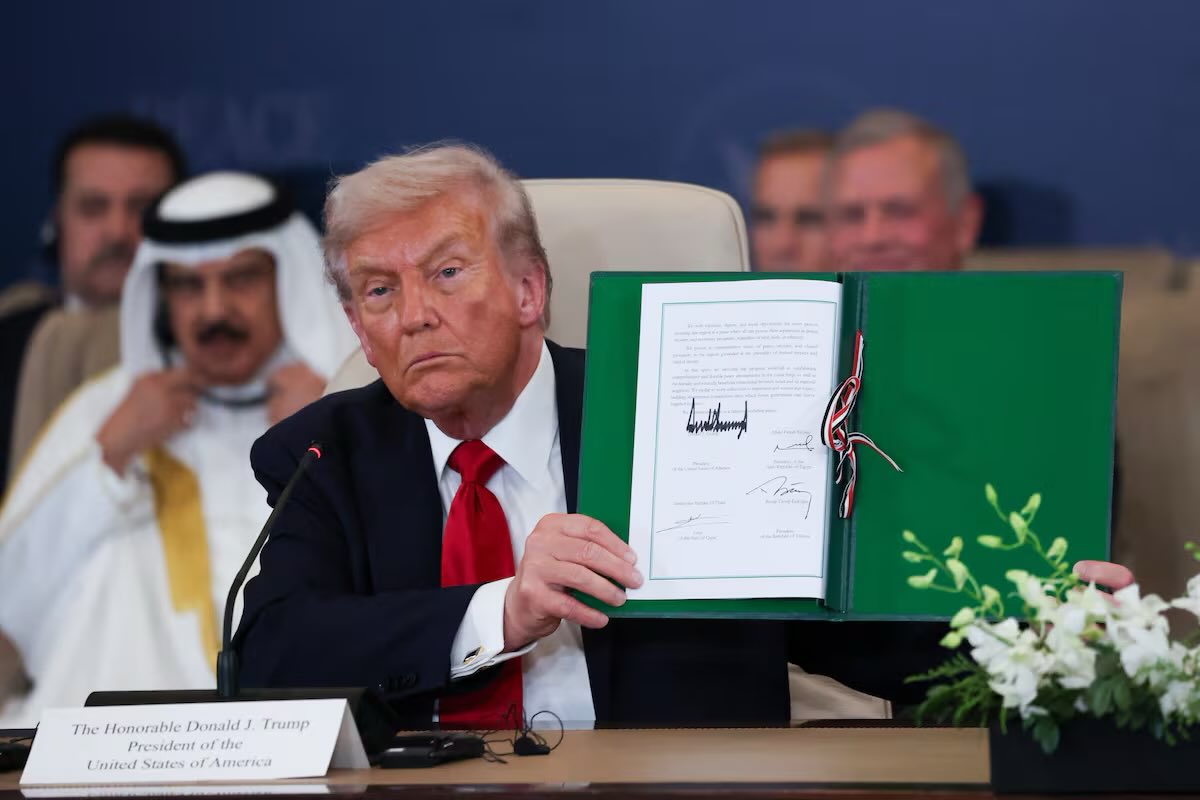 El gobierno de Donald Trump logró lo que parecía imposible: la firma de un tratado de paz y la liberación de los rehenes en manos de Hamas 🎗️.

Oramos para que este momento histórico sea una luz de esperanza y marque el inicio de una paz duradera en todo Oriente Medio 🕊️.
