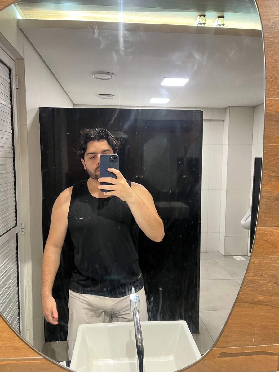Foda treinar de ressaca pq o T lá em cima