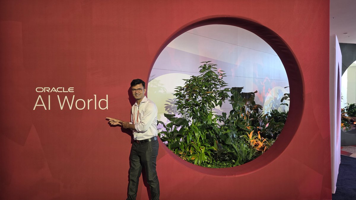tanwanichandan's tweet image. My first #OracleAIWorld (aka #CloudWorld)! Excited to be here and connect with the amazing Oracle community! 🔴🤖✨
#OracleAIWorld 
#OracleAI #AIJourney #AIWorld #OracleAIWorld2025 
@OracleDatabase @oracleace @OracleAIWorld @knextech