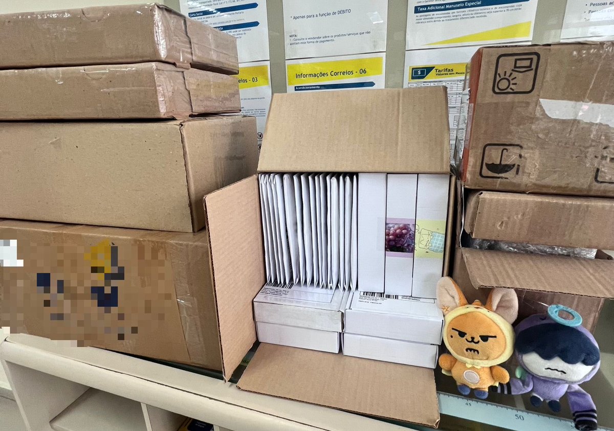 theo ★ (@jikookcaptor) on Twitter photo os meus funcionários do mês fazendo o trabalho de poucos aqui !! os meus funcionários do mês fazendo o trabalho de poucos aqui !!