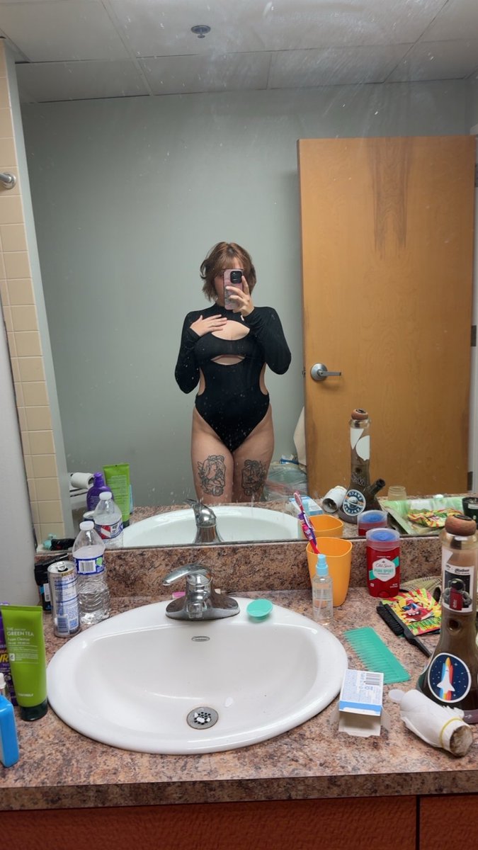 TheGoodestBoyEl's tweet photo. Am I… confident again?!🥹 probably not. Enjoy it while it lasts https://t.co/RxCL3ZWDji