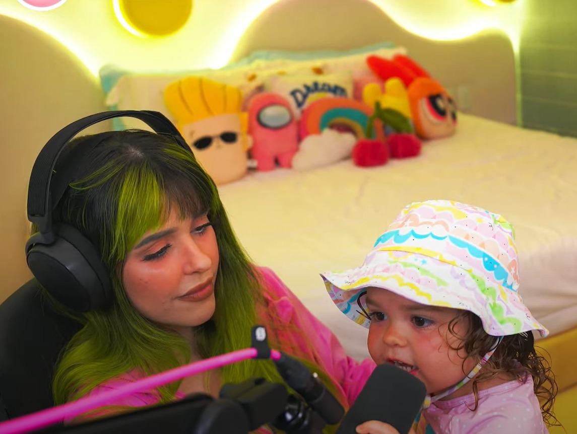 byeriika's tweet photo. Eles crescem realmente muito rápido 🥹🥹🥹 a Mia cada dia mais linda 

Ainnnnnnn parece que foi ontem que eu chorei com o vídeo do parto https://t.co/zokx1AJQFo