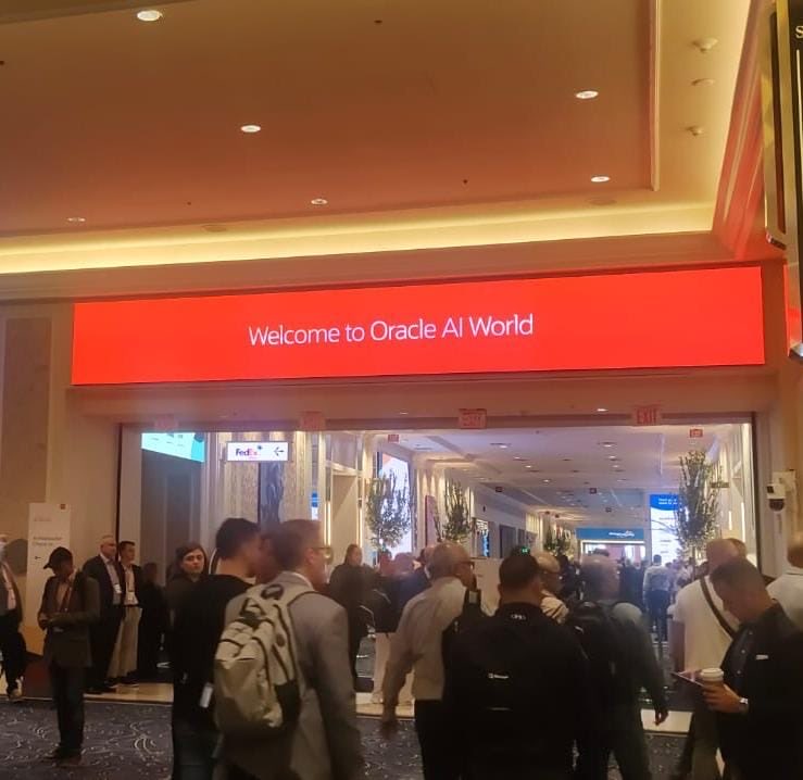 InfosysEvents's tweet image. Ideas are in motion at Oracle AI World!
From strategy huddles with the Infosys team to a buzzing floor packed with innovators, the energy here is electric.
Stay tuned for more live moments from Oracle AI World.
#InfyAtOAIW25 #InfosysOracleServices #AI #AIWorld #Cloud