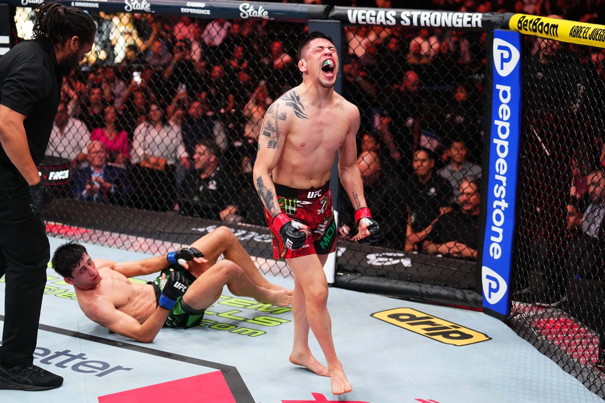 SpinninBackfist's tweet image. Brandon Moreno vs. Tatsuro Taira. 

UFC 323.

December 6th. 

Vegas.

BANGER!