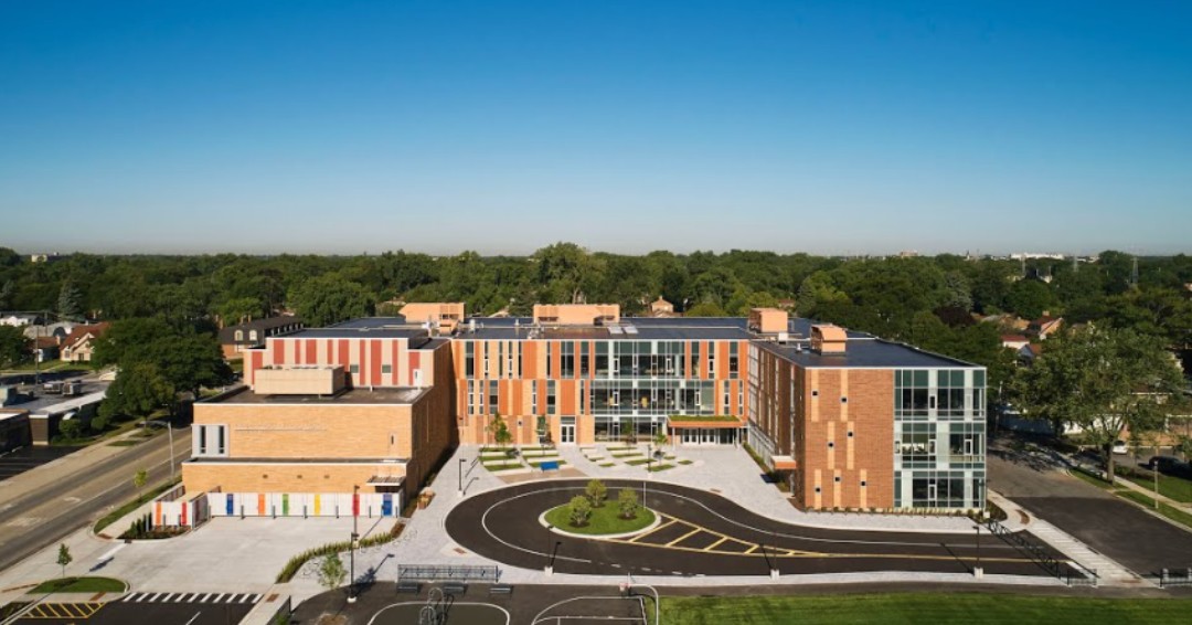 The EPS Foundation is hosting an alumni/community event on 11/1 at East Prairie School.  Click here for more details and to register: docs.google.com/forms/d/e/1FAI…