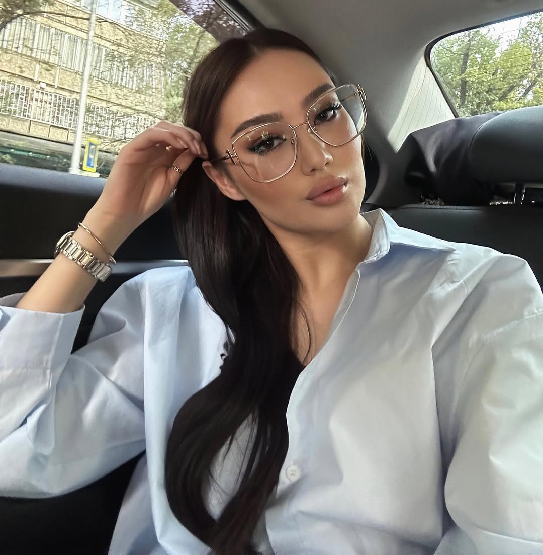 Selena69910's tweet photo. In the crypto world, speed and insight are equally important - let every choice you make become a legend on the blockchain. 🚀💎 #Crypto #ChainLife https://t.co/2gsihoz6E2