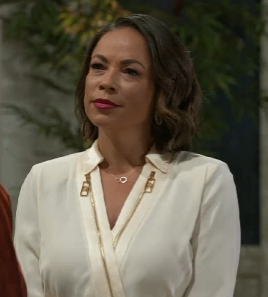 MiddleOfDaMap's tweet photo. Worse parents on the show.

 #BeyondTheGates https://t.co/bWwiQ4GbmC