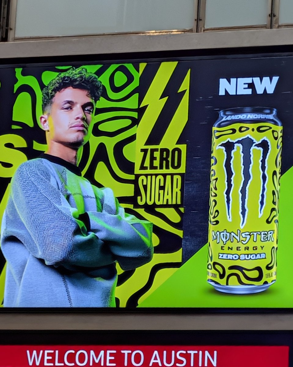 LN4's tweet image. Ain't even left the airport yet and all I see is Lando I LOOOVE AUSTIN