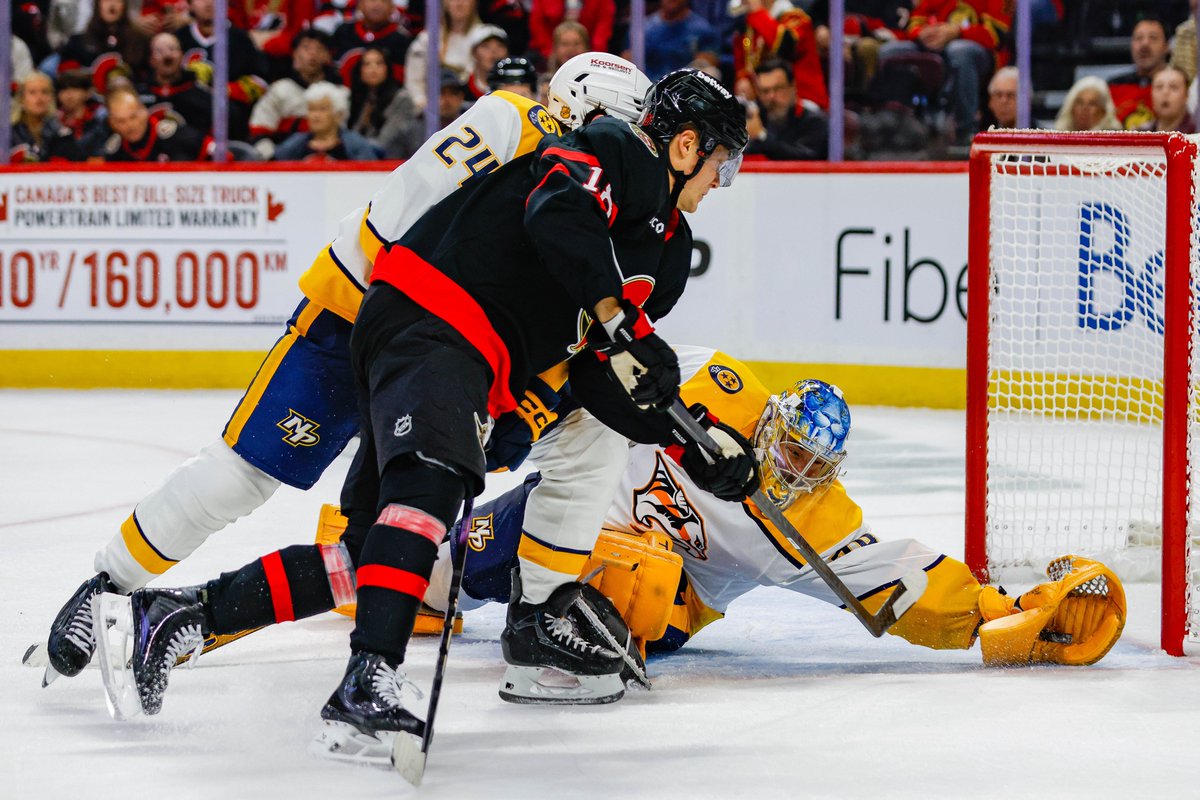 Frame it 📸 #NHLFaceOff