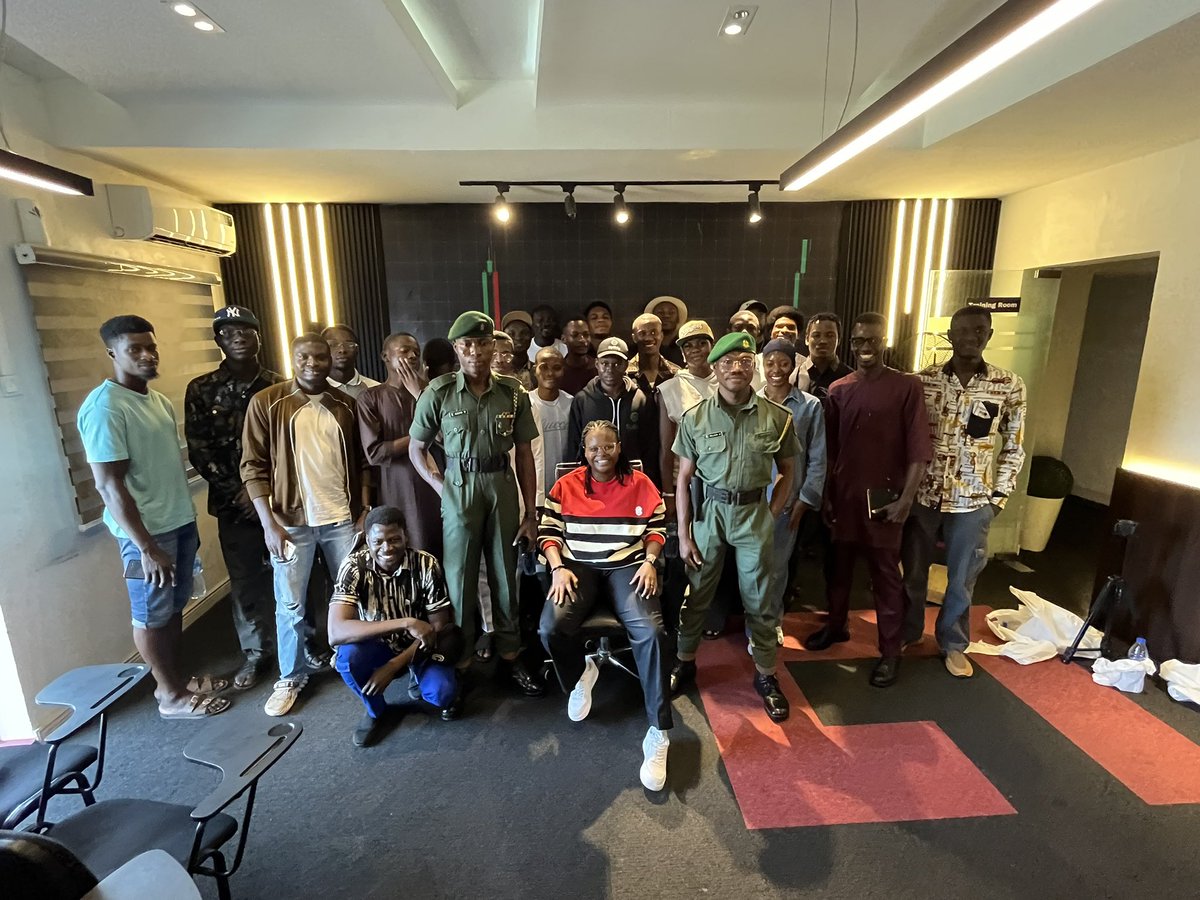 InvestorNnKay's tweet image. I did something I am really proud of today🥹🥹🥹
I gave back to my community FOR FREE🔥🔥🔥🔥