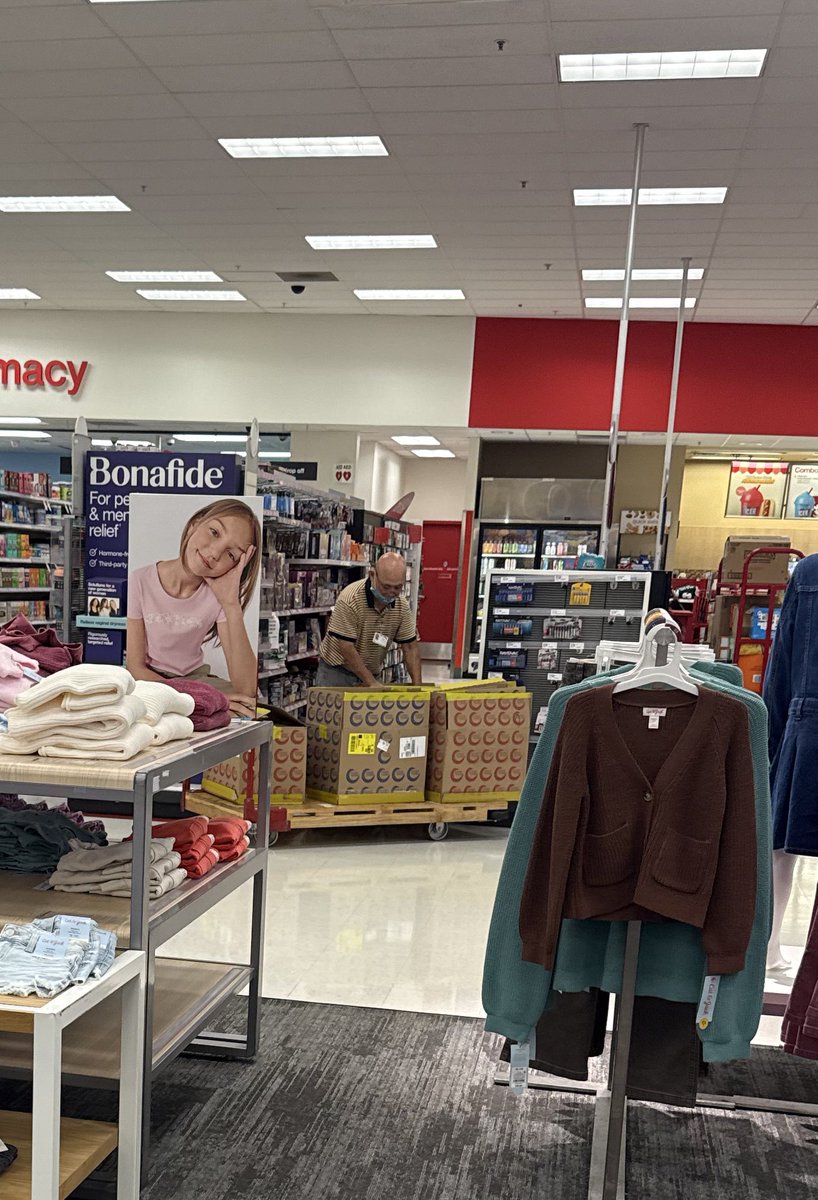X2thabean's tweet photo. @PKMNBayArea Decent restock at San Jose Cottle target. There were quite a few ETB’s, low stock as of 12:50pm..There was no line. They also had sleeved booster packs, mini portfolio, Poke ball tins, magic, the gathering, Yu-Gi-Oh sleeve packs, etc. There were two guys circling around.. https://t.co/WiNfqHucLF
