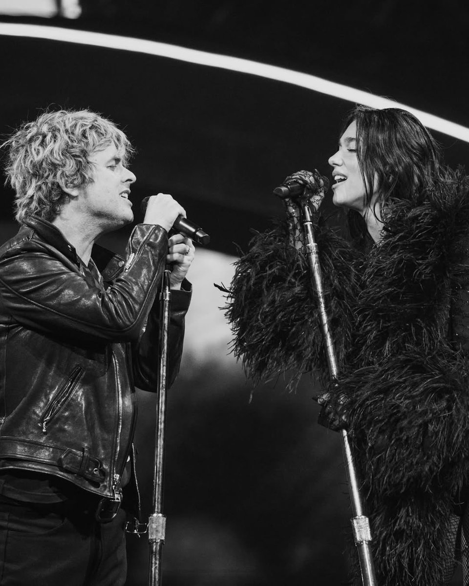 dlipahungary's tweet image. 📸 | @DUALIPA with @billiejoe from @GreenDay via Instagram! #2 (13/10)