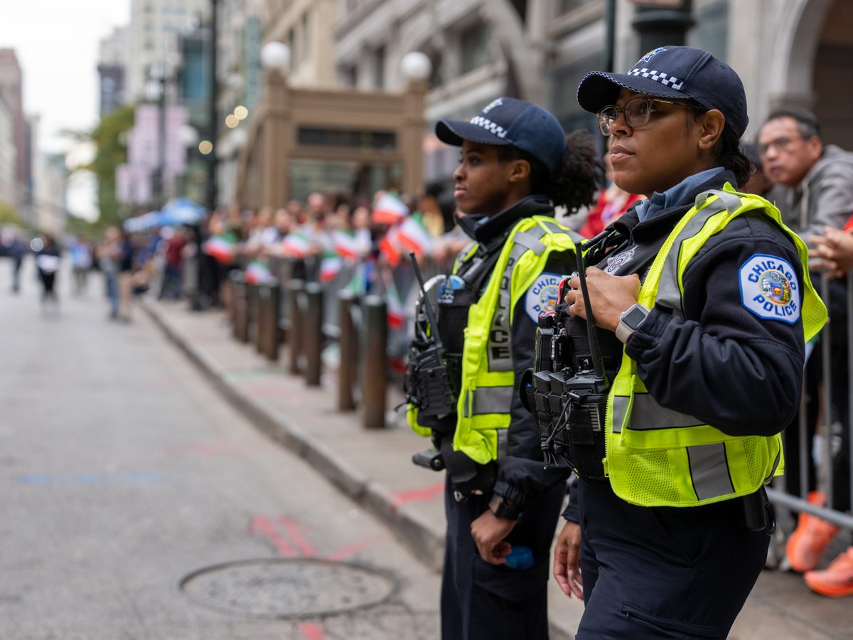 Chicago Police tweet media