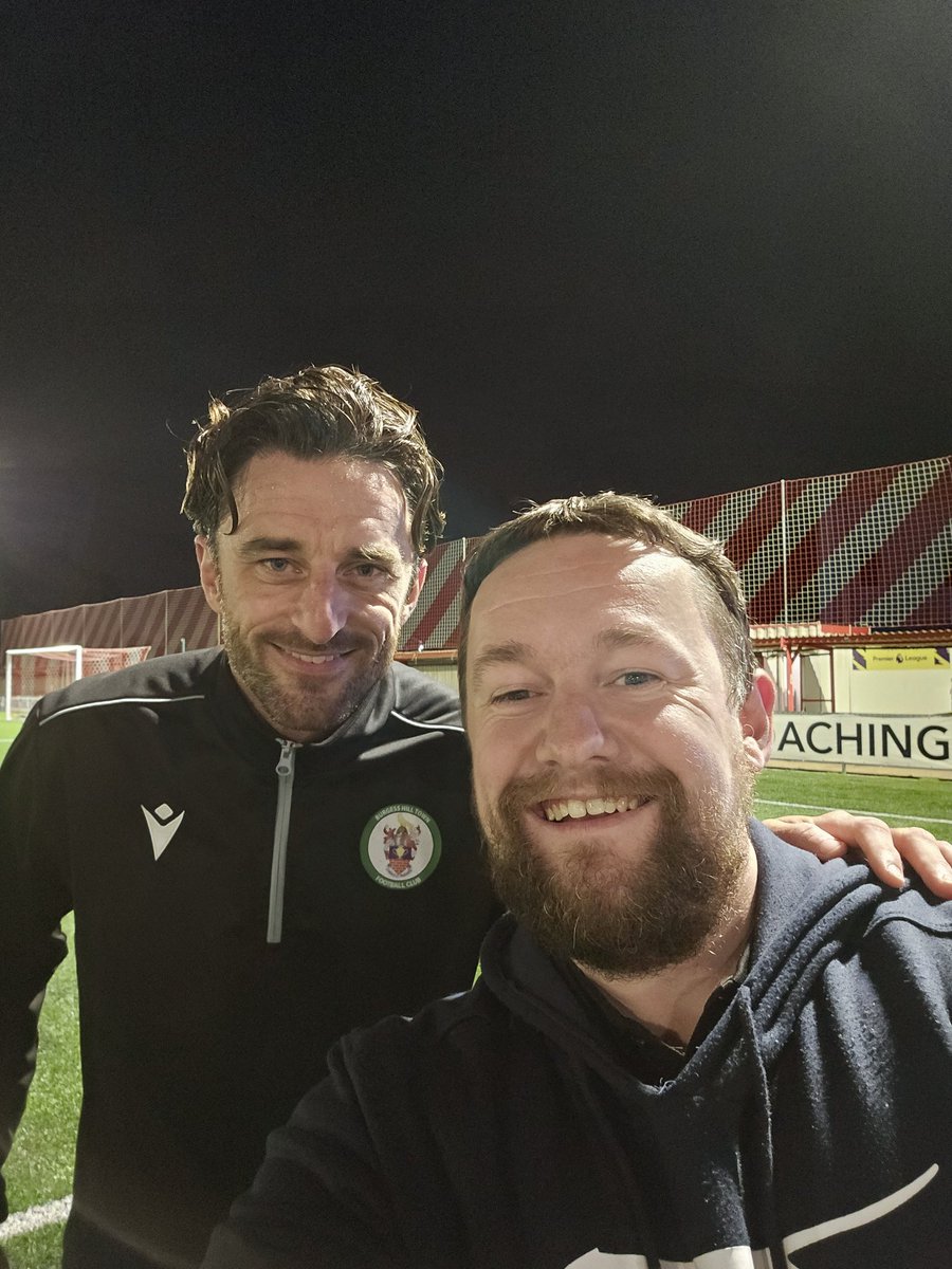 A familiar face and had to get a selfie at tonight's game between <a href="/CarshaltonA_FC/">Carshalton Athletic FC</a> and <a href="/Official_BHTFC/">Burgess Hill Town FC</a>. Oh Chrissy Whelpdale, runs down the wing for me! #Gills