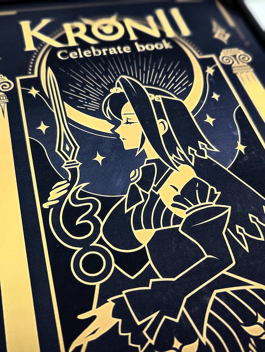 ourokronii's tweet image. Such a gorgeous book 😭 Thank you guys for making it, I've just been taking my time reading through all the messages 🥹💙