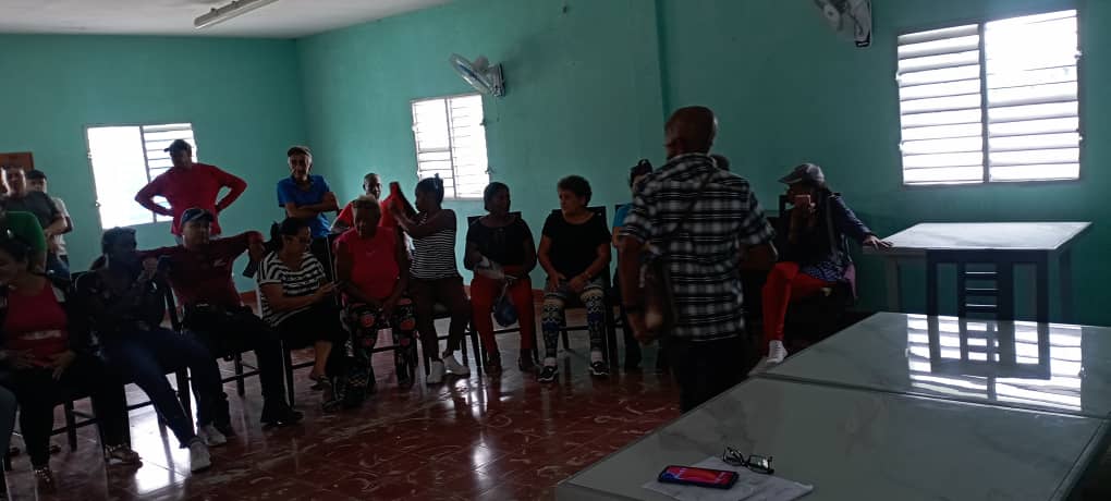 Celebrando el día del trabajador Azucareros con los trabajadores después de tan merecido reconocimiento que le hicieron a la Agencia Héctor Rodríguez y a su director. No hay nada que los detenga y van Por  Más.
#Azumatvaxmás