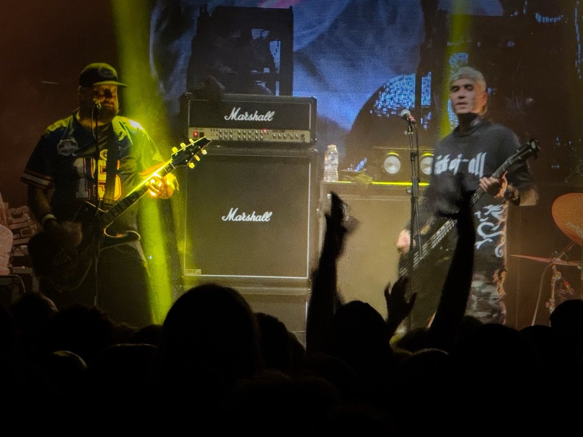 CAB3011CAB's tweet image. #hatebreed #nxnewcastle #nx #newcastle #saturday full on #hardcore set 🎸🎸🎸🎸