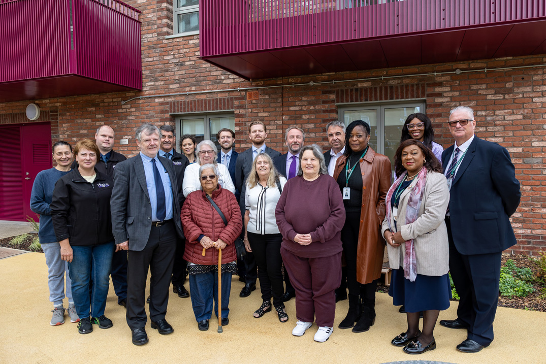 LABMmag's tweet image. Hillingdon Council recently celebrated the completion of 30 much-needed #affordablehomes, as part of the first phase of its Hayes estates #redevelopment. Higgins Group is the council’s contractor for the project.
labmonline.co.uk/news/first-new…
@Hillingdon @HigginsPartner