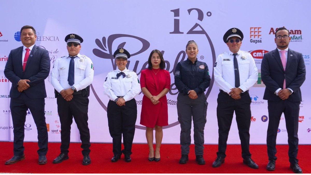 SSPPCSnAndresCH's tweet image. 🙌🏻 ¡La #SSPPC está orgullosa de ustedes! 

👏🏻 Felicitamos a nuestras y nuestros compañeros que fueron reconocidos en la 12ª edición del Programa #PueblaAgradece, organizado por el @CCEPuebla. 

🧵 1/2