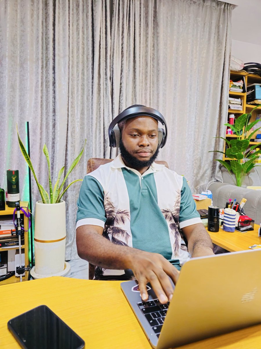 Samcyril_'s tweet image. It’s been a journey of late nights, countless errors, and even more breakthroughs. From understanding the basics of React to building full projects with clean, responsive designs, I’ve seen how much consistency really pays off.
#FrontendDeveloper #WebDevelopment