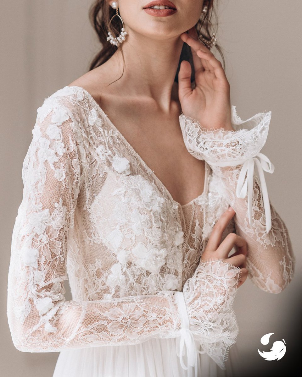 GECleaners's tweet image. Your special day deserves special care. Preserve your most cherished garments, from wedding gowns to bridesmaid dresses, with our help. Our gentle, eco-friendly process ensures your memories stay as beautiful as the day you made them. 👰✨

#GreenEarthCleaning #GownPreservation