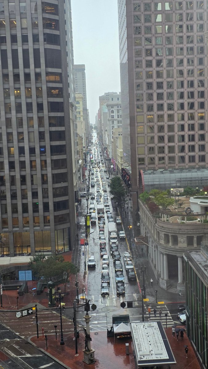 Holiday? Not in San Francisco.

#sanFrancisco #siliconValley #ai #startup #996 😉