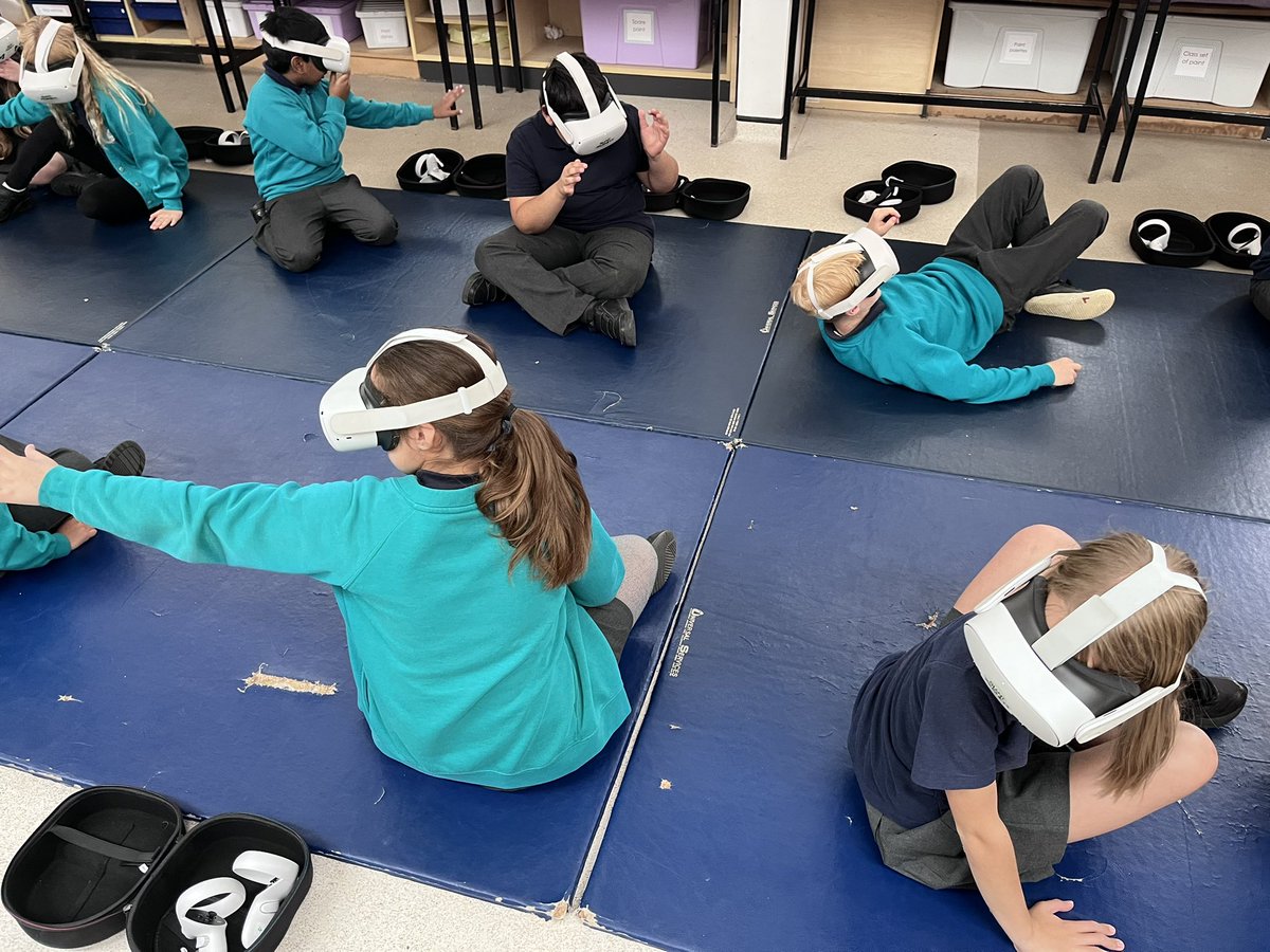 Mr Summers tweet media