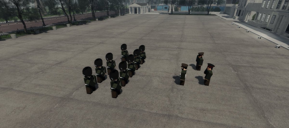 Oceanliner_nerd's tweet image. Another great day for some drill!
Today myself and a few others were practicing our drill skills for PNCO (Potential Non Commissioned Officers Course) At Wellington Barracks