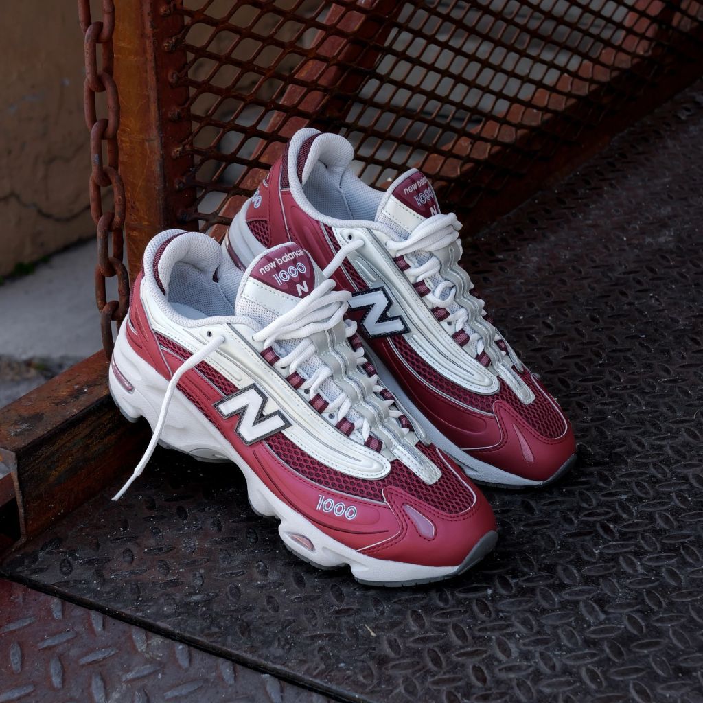 PRICE DROP: 45% OFF the New Balance 1000 "Monarch Burgundy" 

BUY HERE: buff.ly/E3dOFCL