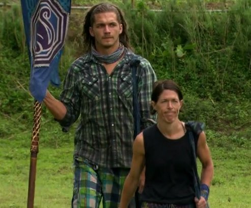 sophibalerdi's tweet photo. Reheating some nachos #Survivor49 https://t.co/39TMX245cg