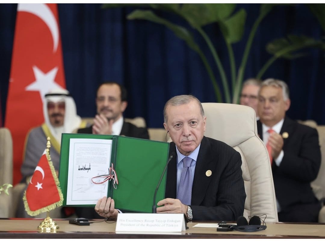 yeldak6's tweet photo. Dünya Lideri  🇹🇷 

#KüreselLiderErdoğan 

Recep Tayyip Erdoğan https://t.co/PWtz1j4Yt2