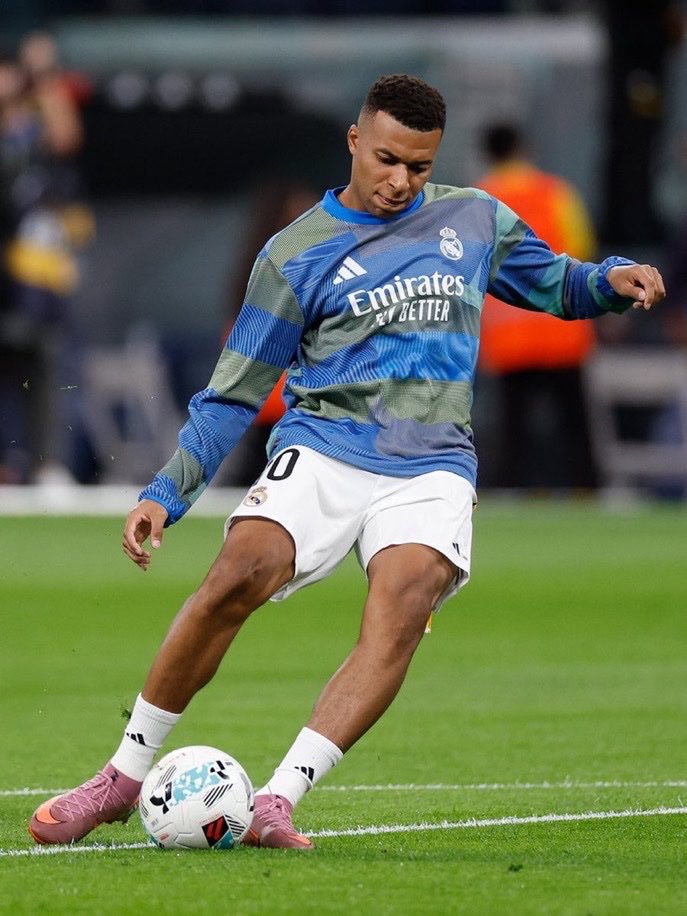 RMadrid actu 🇫🇷 (@rmadrid_actu) on Twitter photo 🚨| Mbappé va S'ENTRAÎNER normalement et sans problème en fin de semaine. Il est 100% DISPO pour le match contre Getafe. <a href="/alvaro_esteban6/">Álvaro Esteban</a> ✅🇫🇷 🚨| Mbappé va S'ENTRAÎNER normalement et sans problème en fin de semaine. Il est 100% DISPO pour le match contre Getafe. <a href="/alvaro_esteban6/">Álvaro Esteban</a> ✅🇫🇷