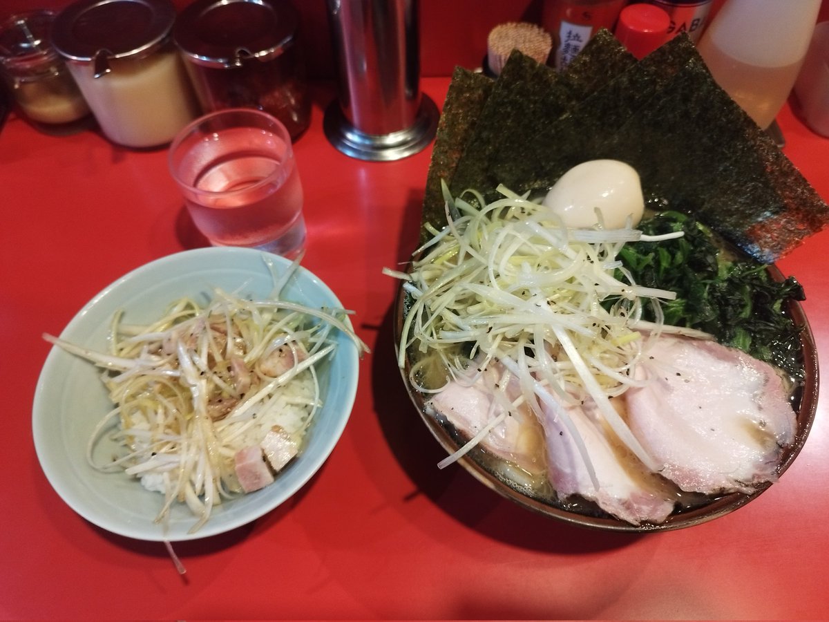 タイヤ変えたので慣らしがてら、
「どんとこい家」やっぱ美味い！