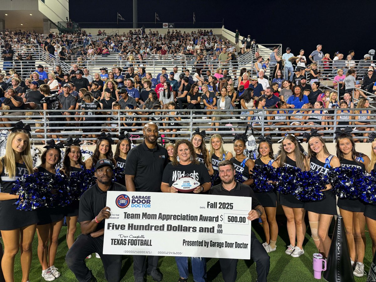 dctf's tweet image. Congratulations to Denton Guyer's Shana Cobbs on receiving the Garage Door Doctor Team Mom Appreciation Award!
@DentonGuyer_FB @GHS_Wildcats | #dctf #txhsfb