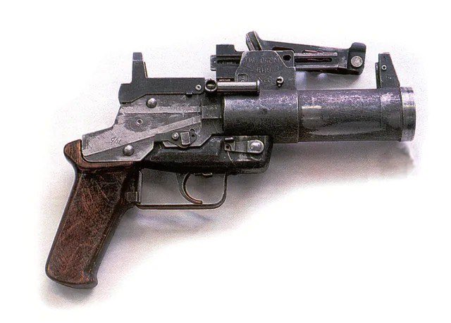 safarpub's tweet image. Sometimes I wonder what the world would look like if Soviet did actually adopt OKG-40 “Sparkle”